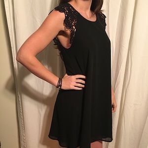 Anthropologie Jella C Crochet Sleeve Dress